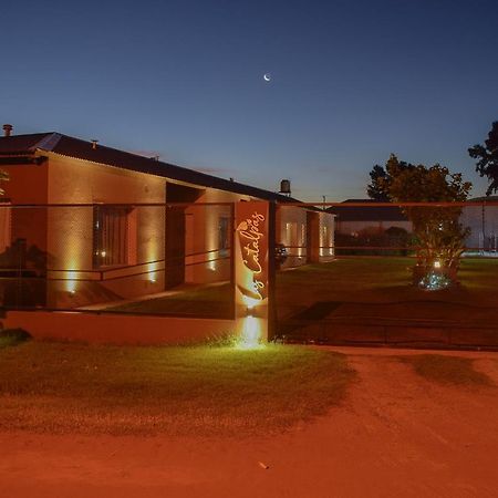 Las Catalpas Macachin  Exterior photo